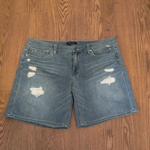 WHBM White House Black market girlfriend shorts size 14